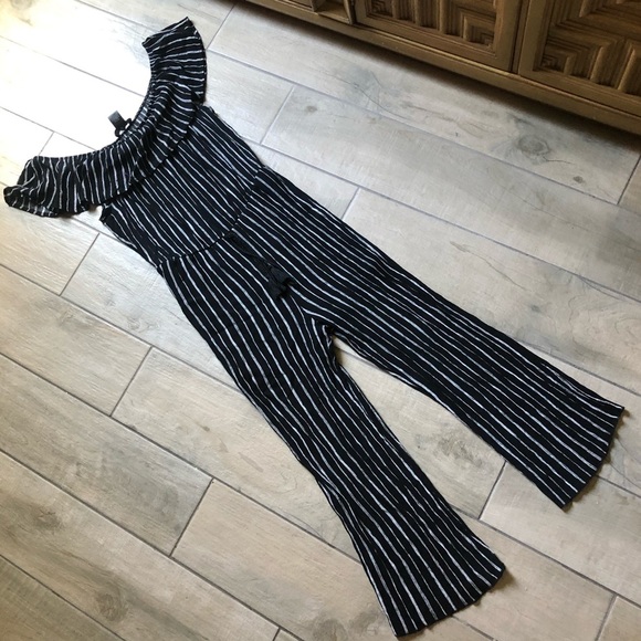 See you Monday off the shoulder striped ruffle jumpsuit. Size L - Picture 1 of 5